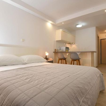 Kaldi Apartment Zara Esterno foto