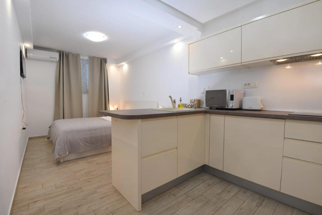 Kaldi Apartment Zara Esterno foto