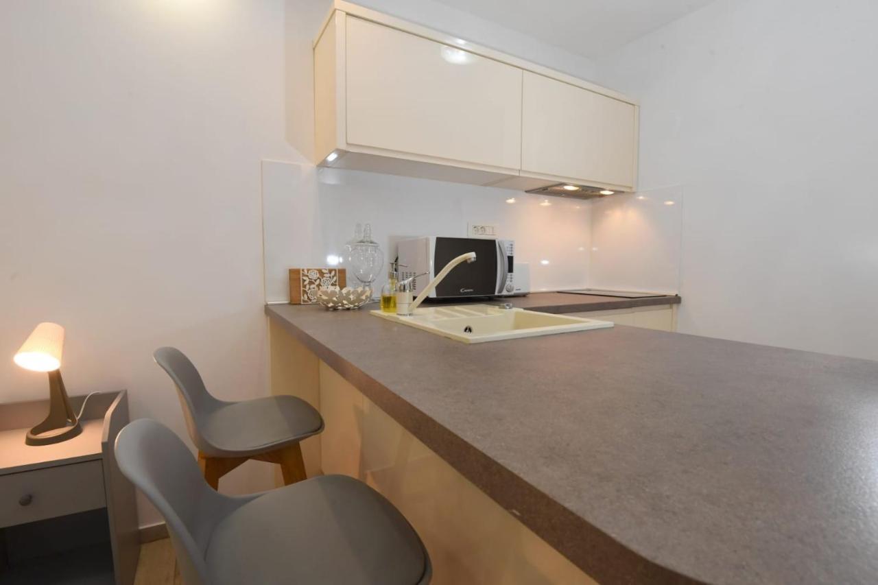 Kaldi Apartment Zara Esterno foto